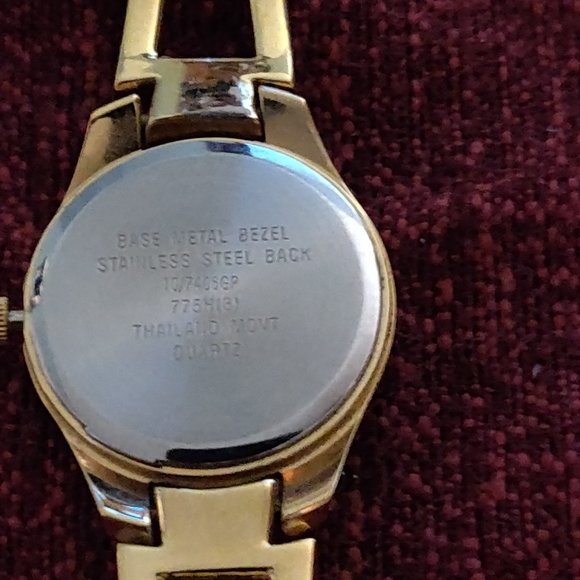 Amaze-Zing (B2) Sale!!: #48 Anne Klein Bracelet Watch Trio - Picture 7 of 9